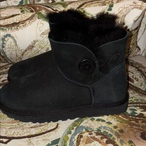 UGG Black Boots size 7 excellent condition